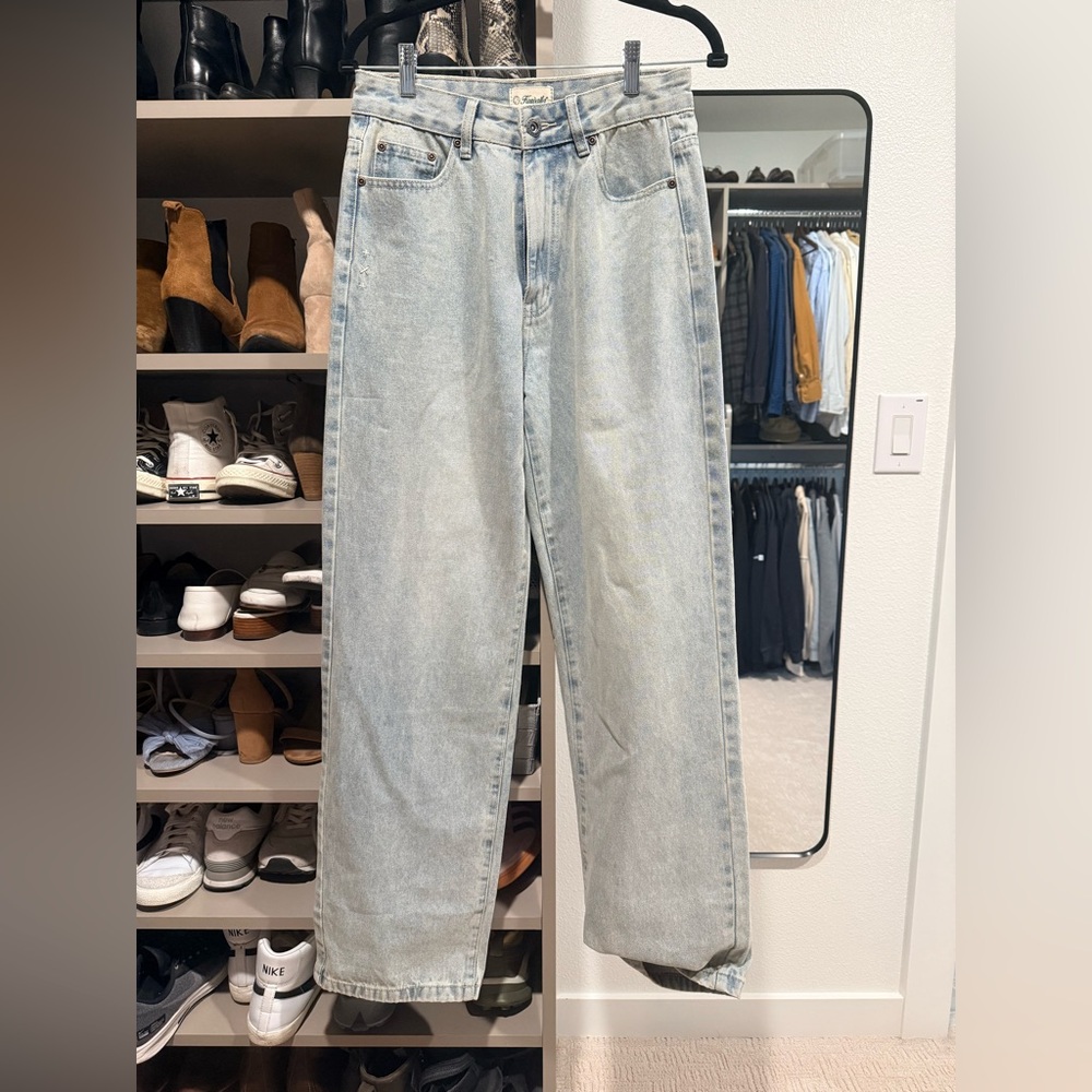 Straight Leg Light Blue Jeans